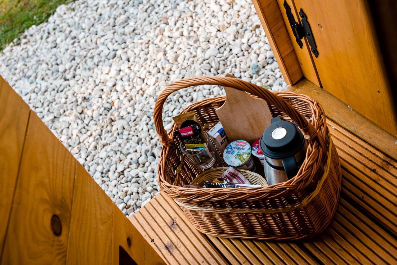 Glamping Forest Edge Камник Екстериор снимка