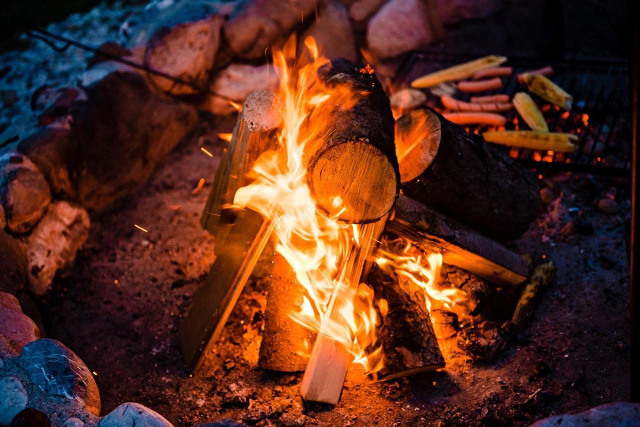 Glamping Forest Edge Камник Екстериор снимка