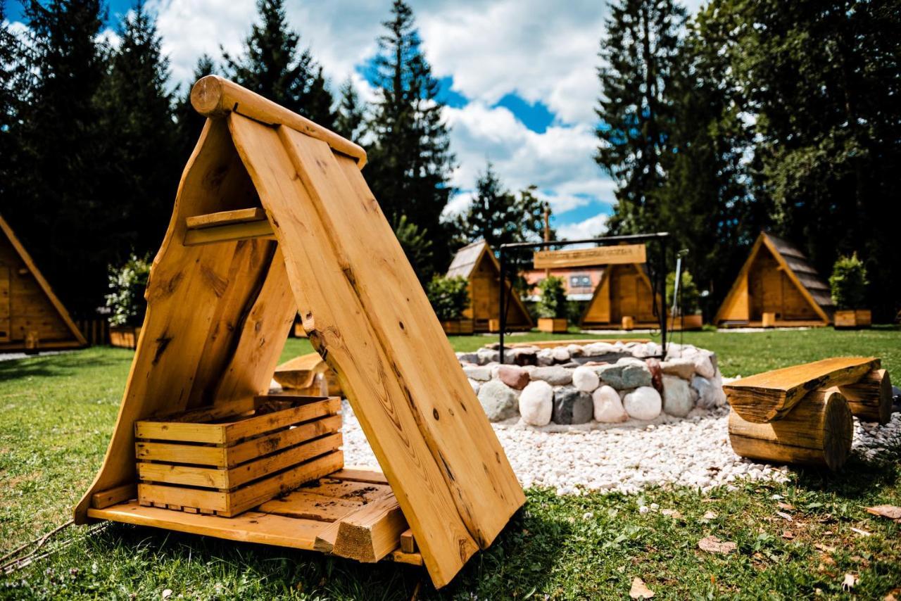 Glamping Forest Edge Камник Екстериор снимка